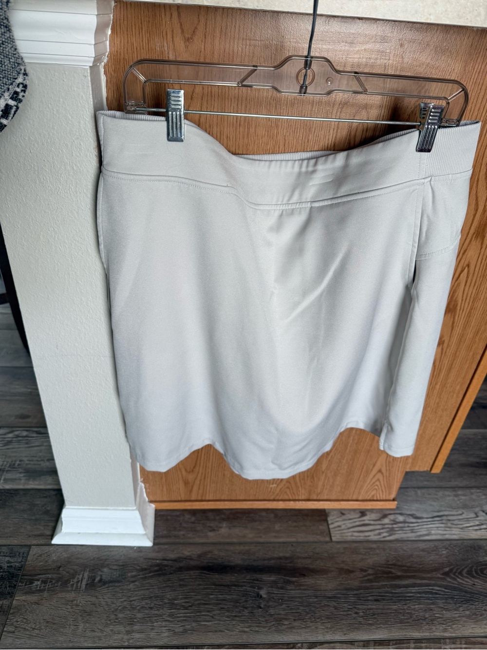 Women’s Light khaki Stretch Skort